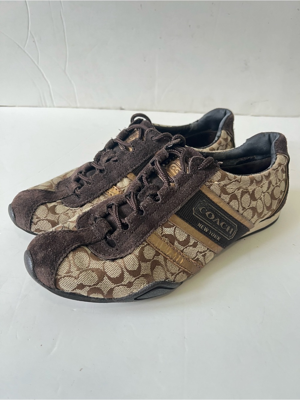 Coach Remonna Brown Khaki Signature Logo Lace-Up Sneakers size 5.5M